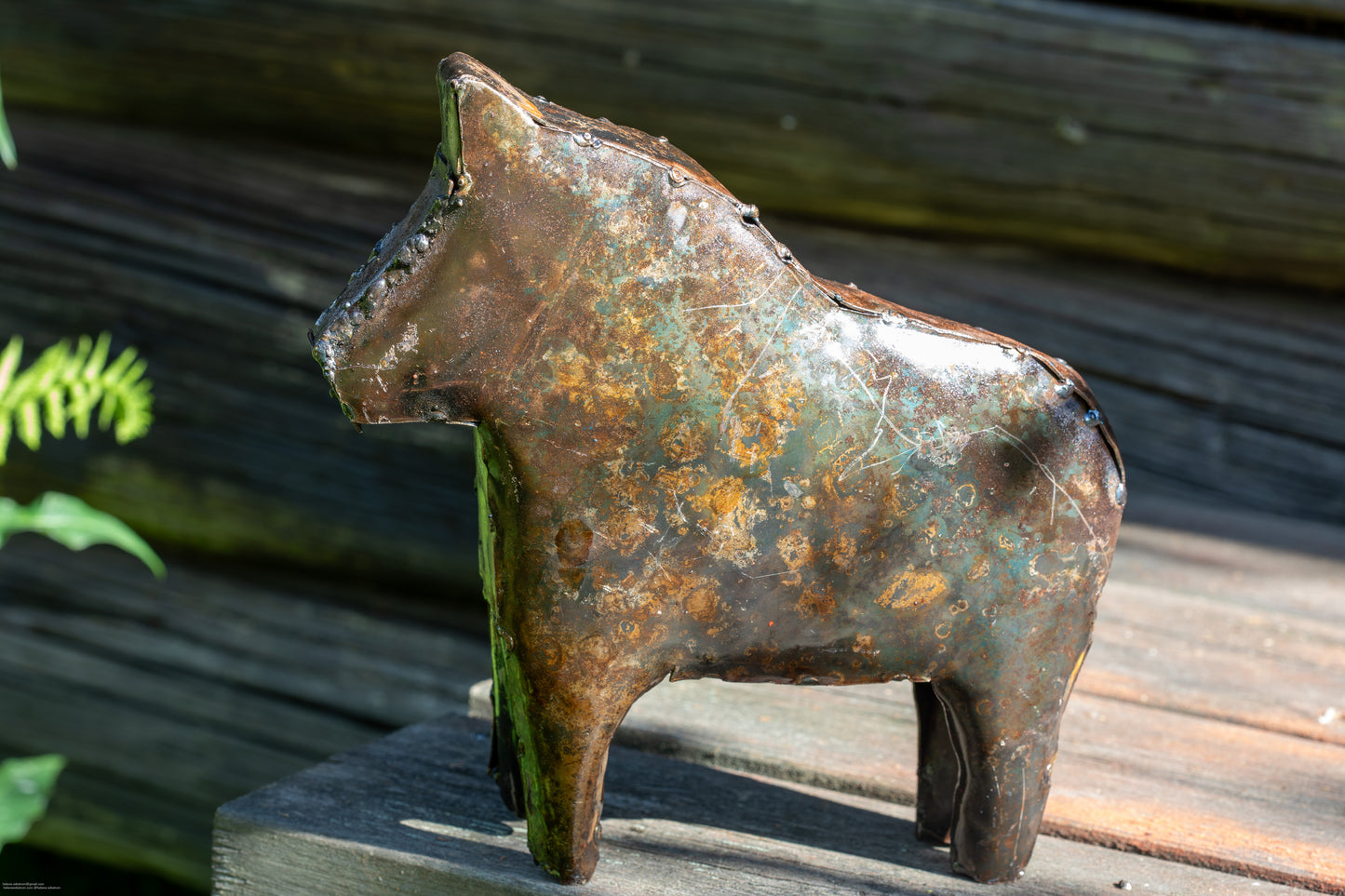 Brun dalahäst återbruk