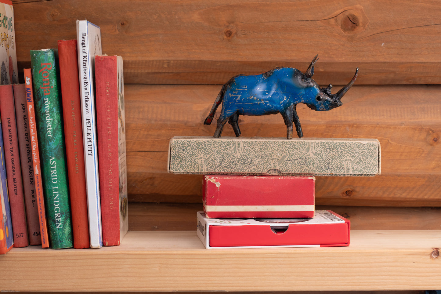 Färgglad noshörning 16 cm återbruk