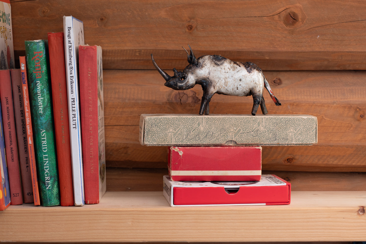 Färgglad noshörning 16 cm återbruk