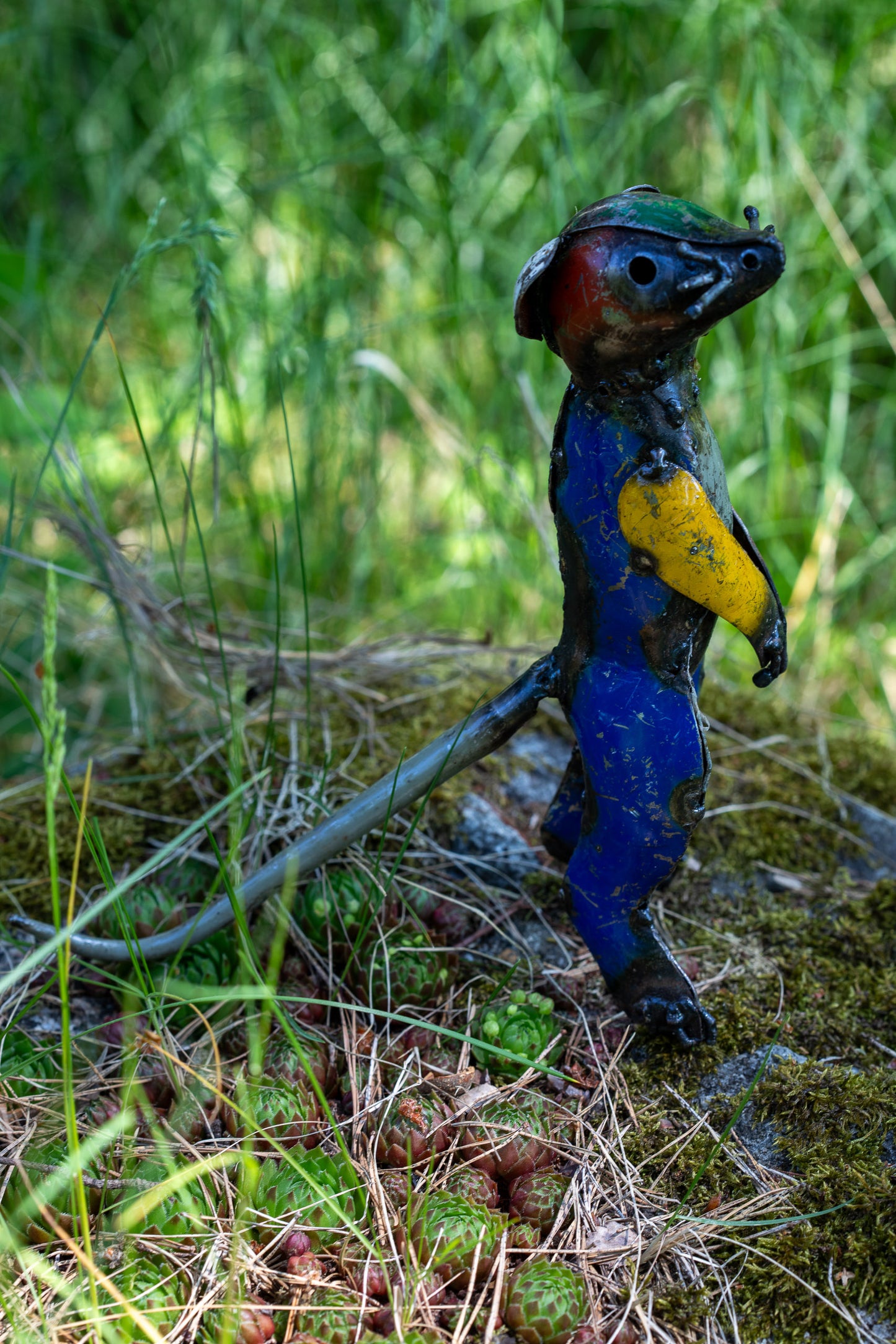 Färgglad surikat 22 cm återbruk