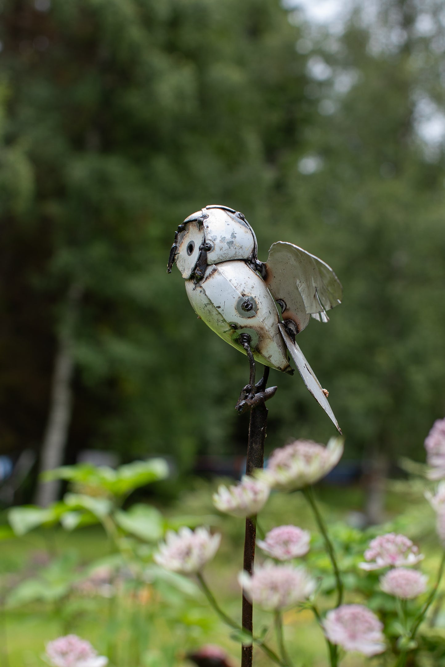 Flygande Vit UGGLA på pinne 14 cm återbruk