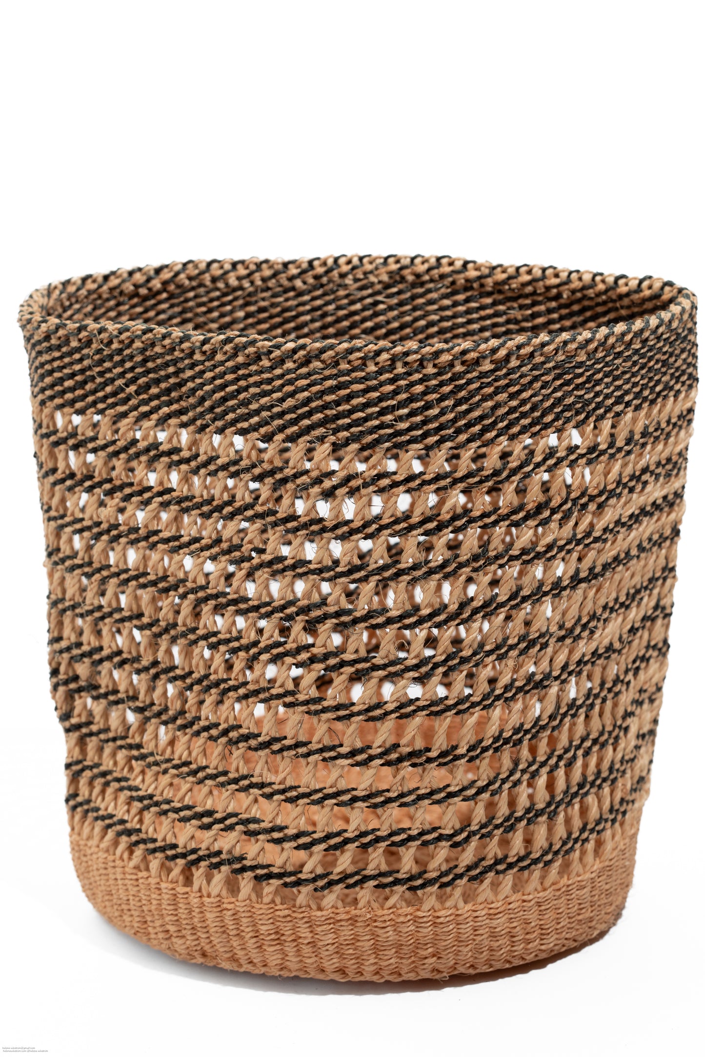 Förvaringskorg 24 cm hålig beige svart sisal