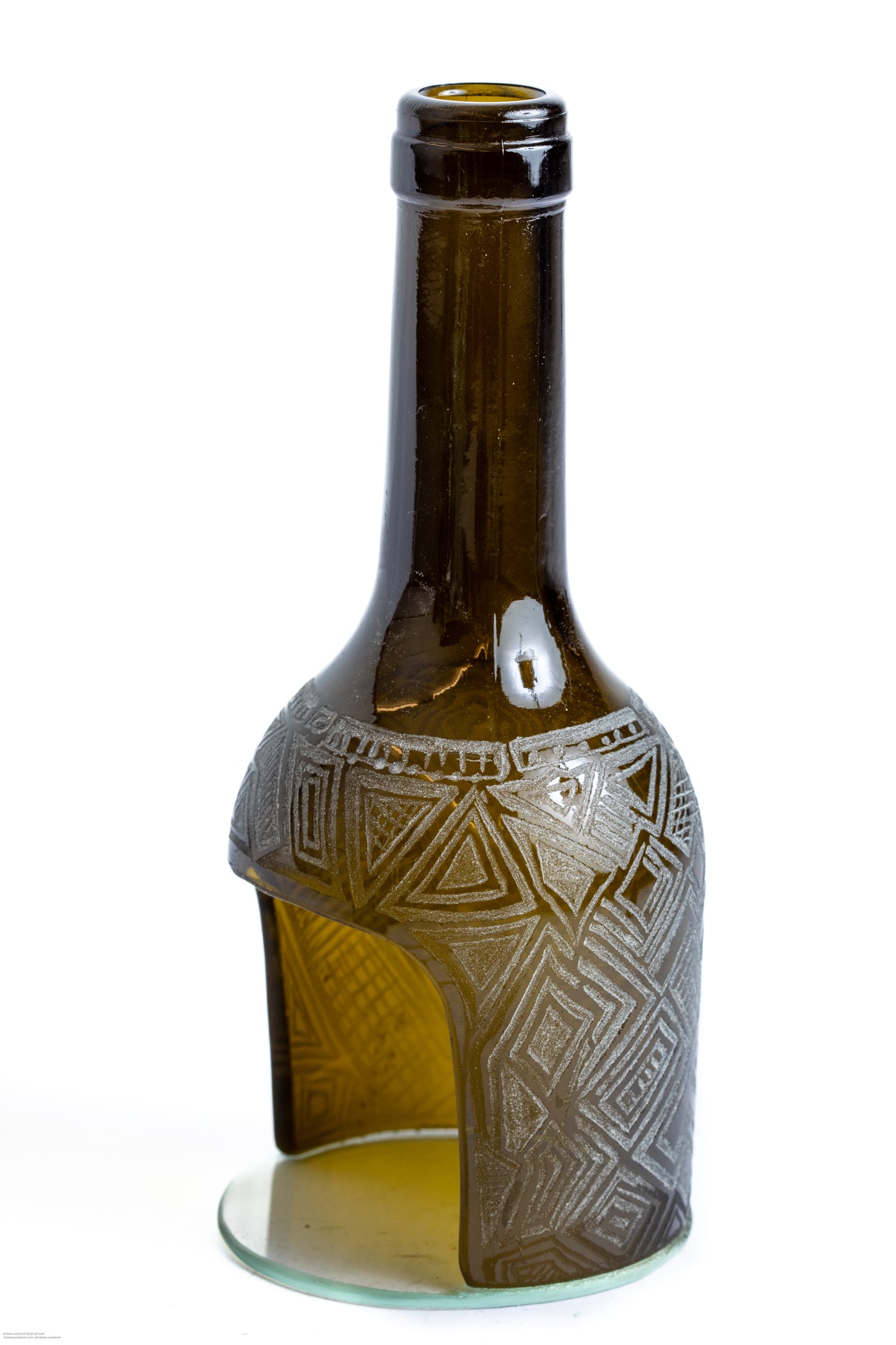 Handgraverad värmeljuslykta 20 cm kuba brun