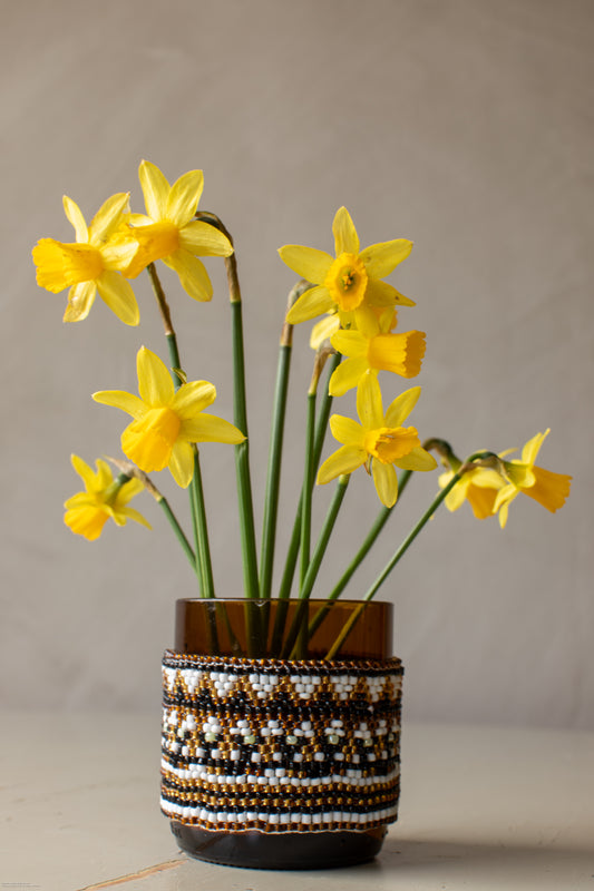 Pärlbroderat glasvas 8 cm brun