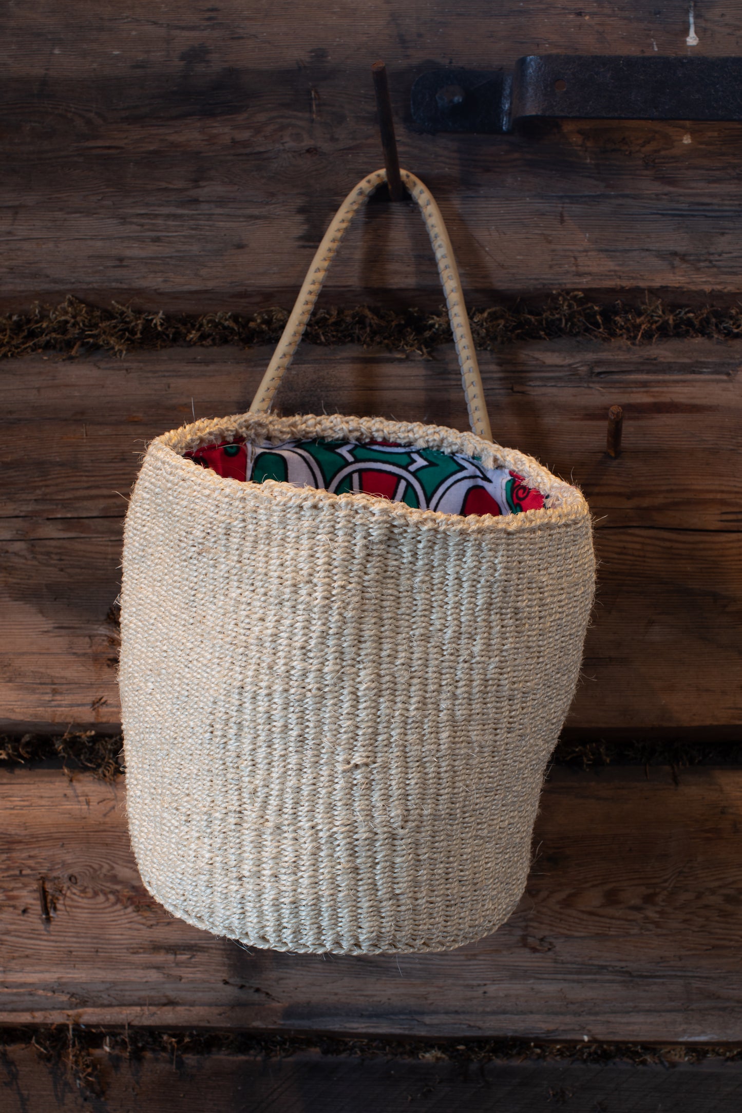 Väggkorg 23 cm vit sisal kanga