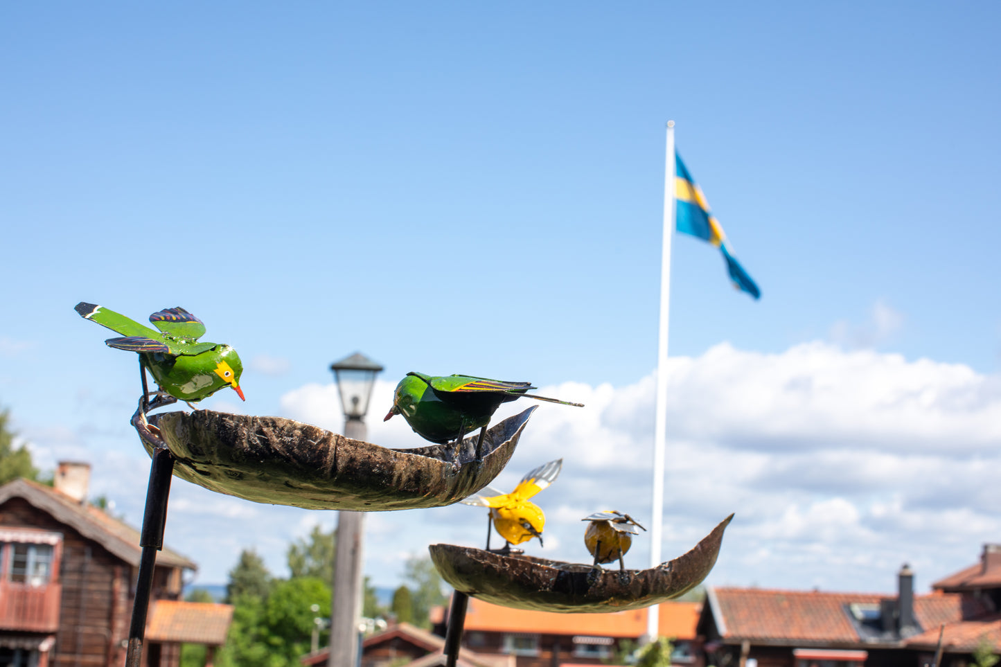 Fågelbad/bord pinne gröna fåglar återbruk