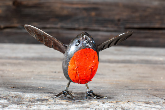 Flygande röd fågel ROBIN 15 cm återbruk