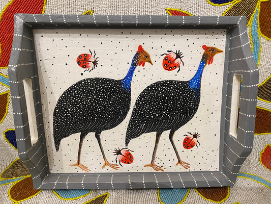 Handmålad bricka Pärlhönor