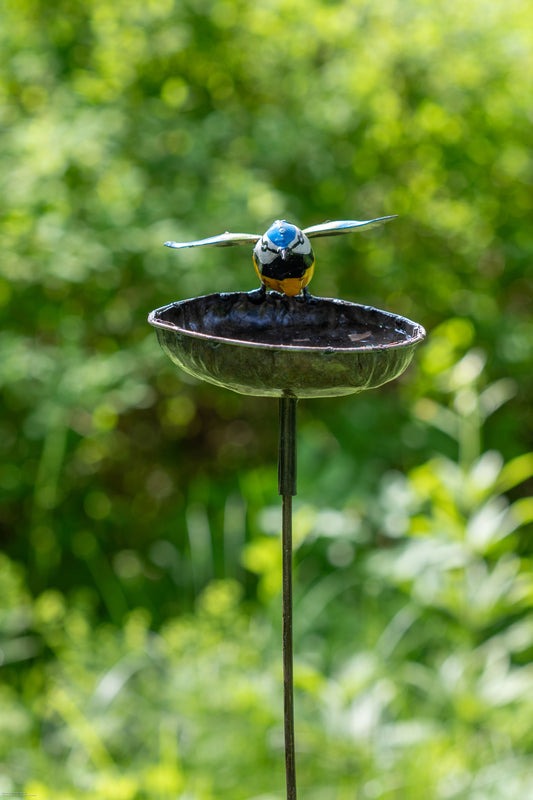 Litet runt fågelbad pinne blåmes 14 cm återbruk